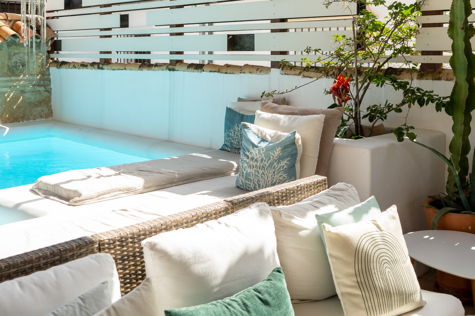 Córdoba en Agosto: Refugio de Calma y Belleza en Patio del Posadero, Hotel Boutique Solo para Adultos